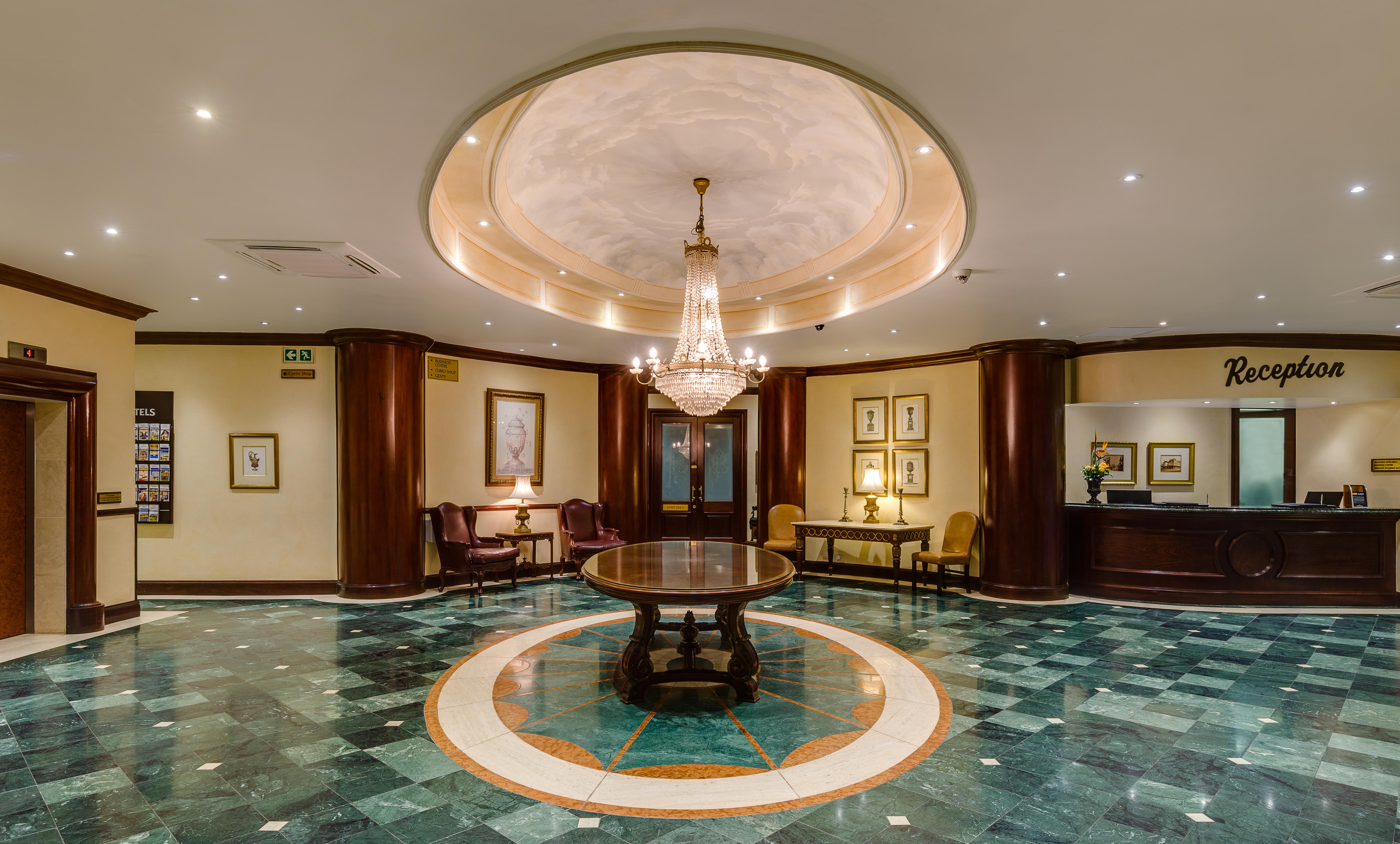 The Edward Hotel Дърбан Екстериор снимка
